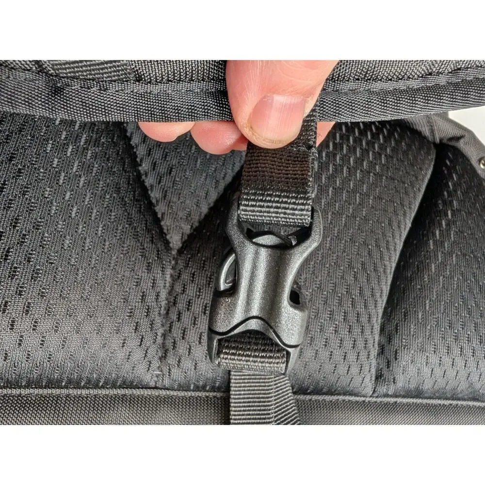 Thule Daypack Backpack Black Laptop Bag